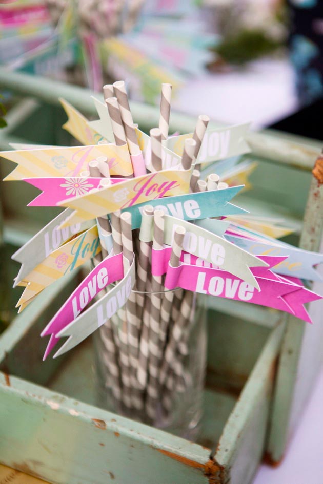 Paper Flag Straws Brightly Designed